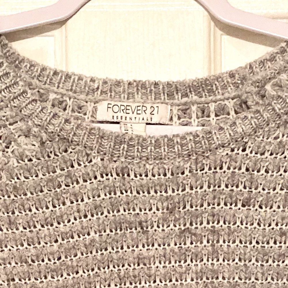 Forever 21 Grey Knitted Sweater - Picture 2 of 2